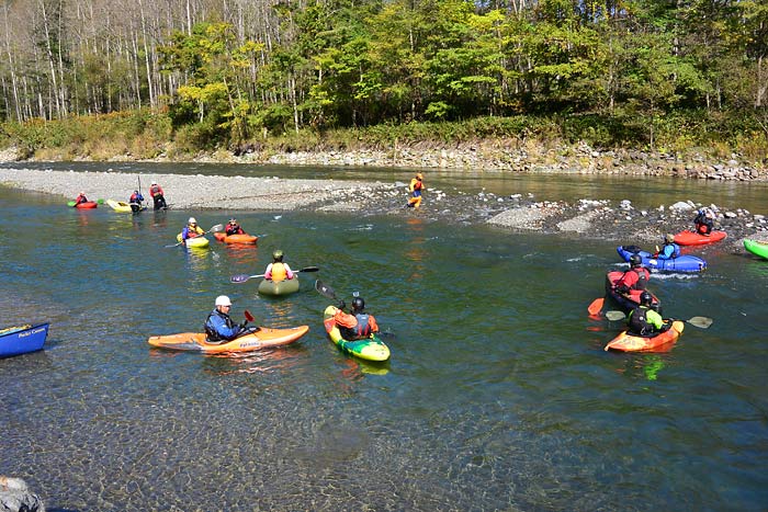 沙流川アッパーのダウンリバー