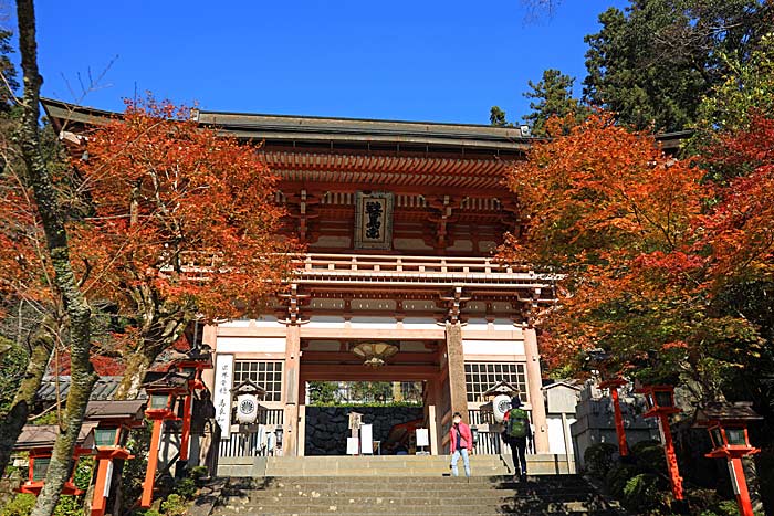 鞍馬寺山門